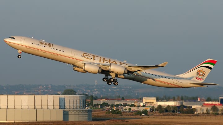 A6-EHL, Etihad Airways · A340-600